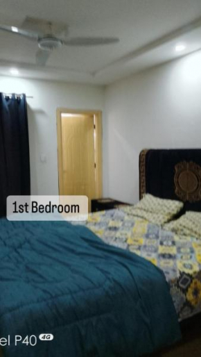 2 Bed furnished apartment Clock Tower Guest House